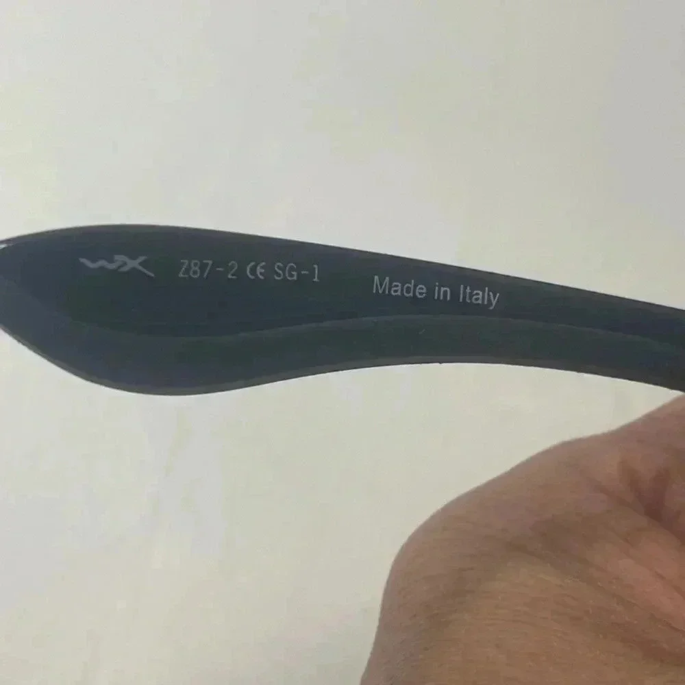 WILEY X  sunglass made in Italy, for bicker, motorcyclist anyone, with dry eyes